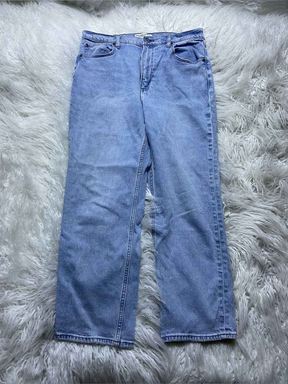 Abercrombie The Ankle Straight Ultra High Rise Jeans